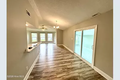 633 Foxfire Circle, Jacksonville, NC 28546 - Photo 8