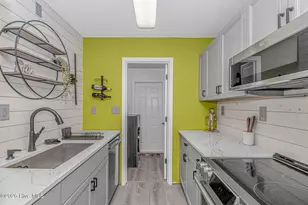 209 Cedar St, Myrtle Beach, SC 29577 - Photo 6