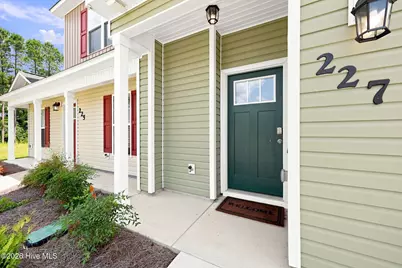 227 Crab Claw Spit Lane, Jacksonville, NC 28546 - Photo 4