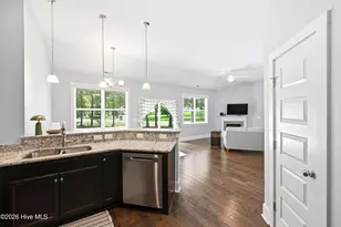 100 Hickory Cir, Hampstead, NC 28443 - Photo 10