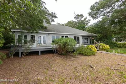 270 Oakleaf Drive, Pine Knoll Shores, NC 28512 - Photo 4