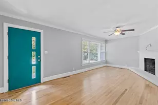 1104 N Overlook Dr, Greenville, NC 27858 - Photo 2