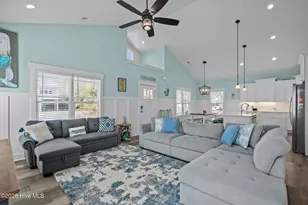 134 NE 5th St, Oak Island, NC 28465 - Photo 6