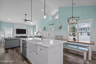 134 NE 5th St, Oak Island, NC 28465 - Photo 12