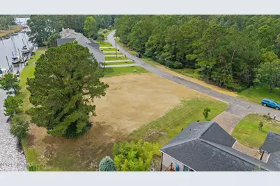 5710 Gondolier Drive, New Bern, NC 28560 - Photo 12