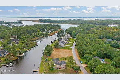 5710 Gondolier Drive, New Bern, NC 28560 - Photo 14