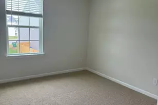 2225 Montalvan Dr, Greenville, NC 27834 - Photo 8