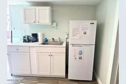 616 Carolina Beach Avenue S, Carolina Beach, NC 28428 - Photo 12