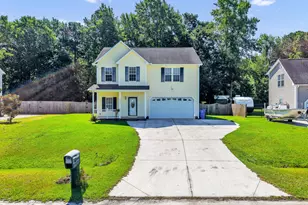 213 Rudolph Ln, Hubert, NC 28539 - Photo 2