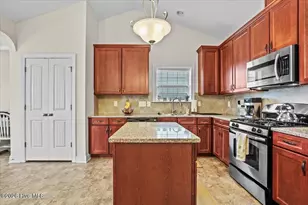 324 Lynshire Ave, Clayton, NC 27527 - Photo 16