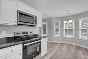 401 Joy Ct, Jacksonville, NC 28540 - Photo 10