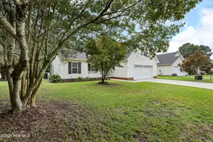 401 Joy Ct, Jacksonville, NC 28540 - Photo 2