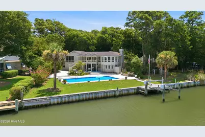 286 Oakleaf Drive, Pine Knoll Shores, NC 28512 - Photo 2