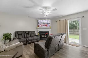 305 Providence Dr, Jacksonville, NC 28546 - Photo 20