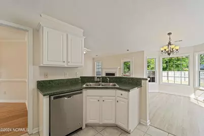 102 Mendover Drive, Jacksonville, NC 28546 - Photo 12