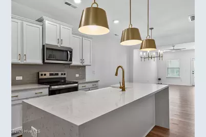 38 N District Avenue, Clayton, NC 27527 - Photo 6
