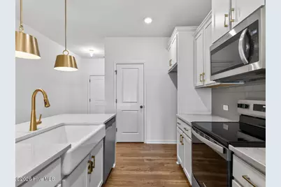 38 N District Avenue, Clayton, NC 27527 - Photo 8