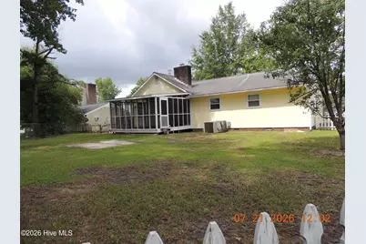 212 Branchwood Drive, Jacksonville, NC 28546 - Photo 2