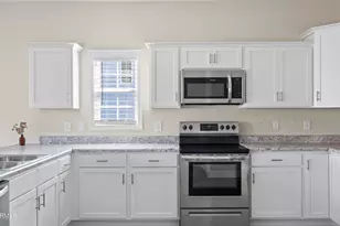 208 Broadleaf Dr, Jacksonville, NC 28546 - Photo 18