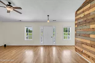 332 South End Rd, Knotts Island, NC 27950 - Photo 8