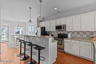 1102 Canal Dr, Carolina Beach, NC 28428 - Photo 16