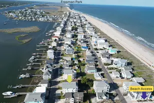 1102 Canal Dr, Carolina Beach, NC 28428 - Photo 2