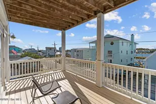 1102 Canal Dr, Carolina Beach, NC 28428 - Photo 38