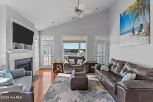 1102 Canal Dr, Carolina Beach, NC 28428 - Photo 18