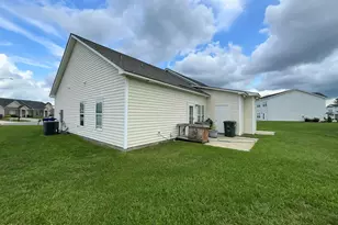 2221 Remington Ct, Greenville, NC 27834 - Photo 2
