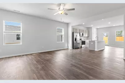 148 N Squires Run Lane, Richlands, NC 28574 - Photo 10