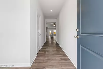 148 N Squires Run Lane, Richlands, NC 28574 - Photo 6