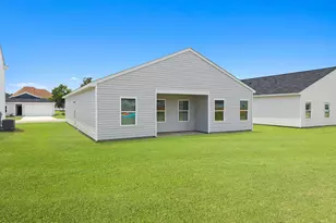 146 N Squires Ln, Richlands, NC 28574 - Photo 4