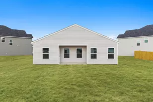 146 N Squires Ln, Richlands, NC 28574 - Photo 8