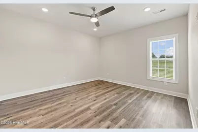 1409 B Dorset Drive, Greenville, NC 27834 - Photo 8