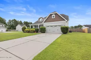 401 Ragged Point Ct, Jacksonville, NC 28546 - Photo 1