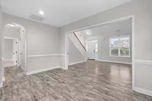401 Ragged Point Ct, Jacksonville, NC 28546 - Photo 6