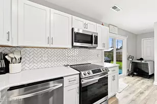 2802 Monroe Dr, New Bern, NC 28562 - Photo 20