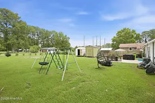 2802 Monroe Dr, New Bern, NC 28562 - Photo 32