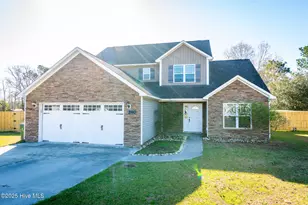 240 Everett Yopp Dr, Sneads Ferry, NC 28460 - Photo 2