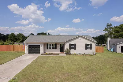 109 Lois Court, Richlands, NC 28574 - Photo 2