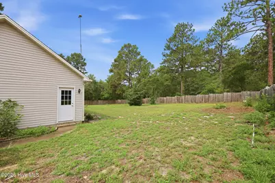 612 Seymour Street, Aberdeen, NC 28315 - Photo 30