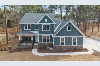 112 Callis Circle, West End, NC 27376 - Photo 1