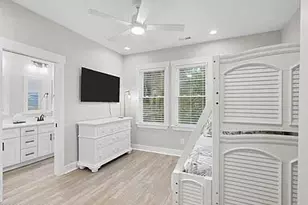 331 Live Oak St, Emerald Isle, NC 28594 - Photo 12