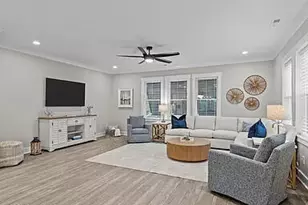 331 Live Oak St, Emerald Isle, NC 28594 - Photo 6