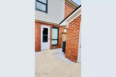 19 Upton Court, Greenville, NC 27858 - Photo 2