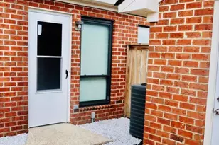 19 Upton Ct, Greenville, NC 27858 - Photo 2