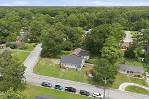 700 N Grace Ave, New Bern, NC 28562 - Photo 12