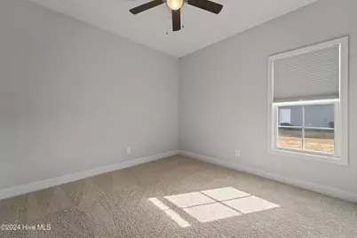 125 Pembury Way, Richlands, NC 28574 - Photo 10
