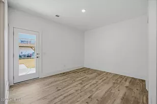 501 Greenville Ave, Carolina Beach, NC 28428 - Photo 28