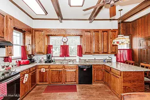 600 S Haughton St, Williamston, NC 27892 - Photo 34